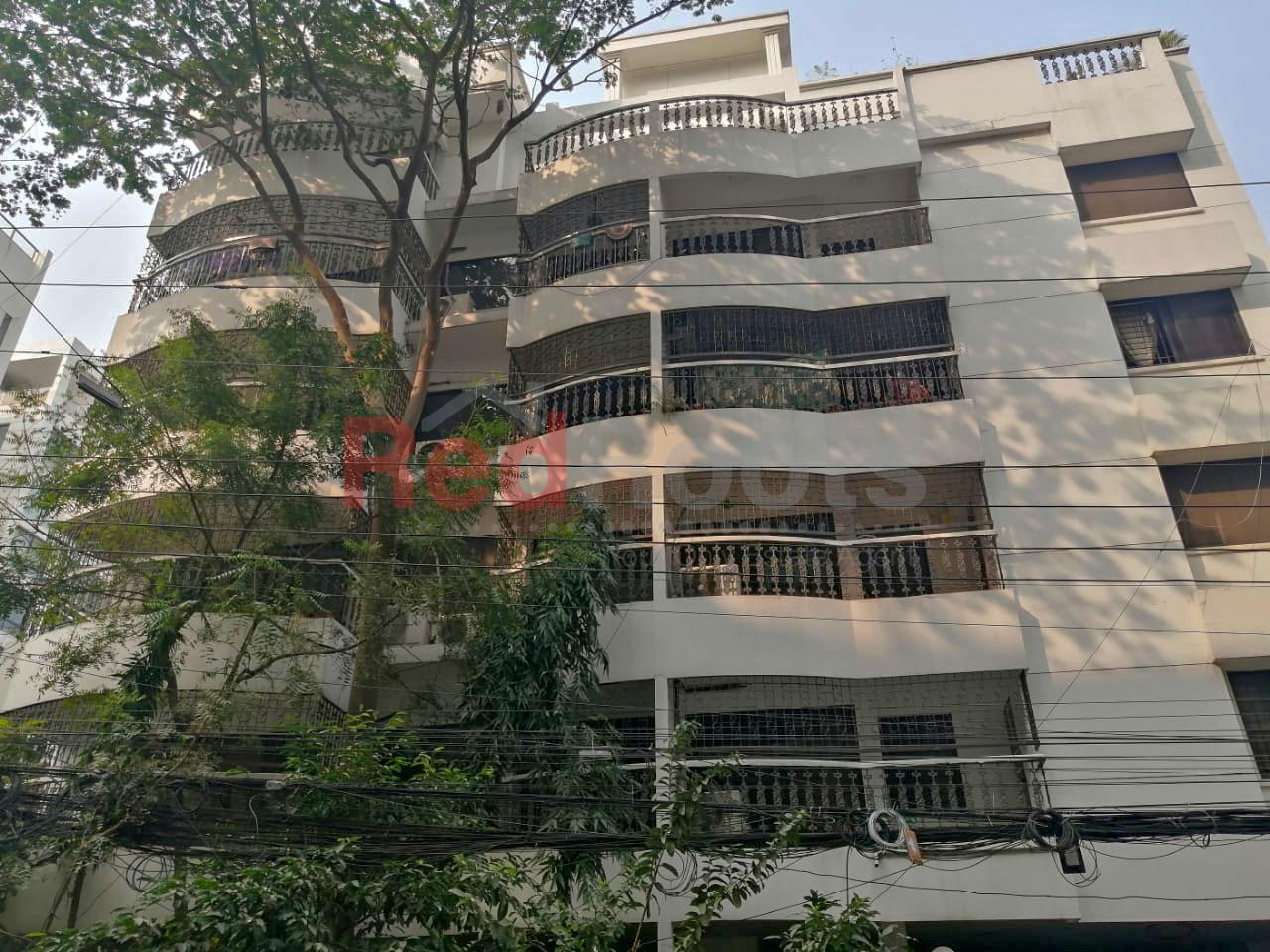 A Well Furnished Flat Of 3200 Sq. Ft. In Baridhara Diplomatic Zone Is