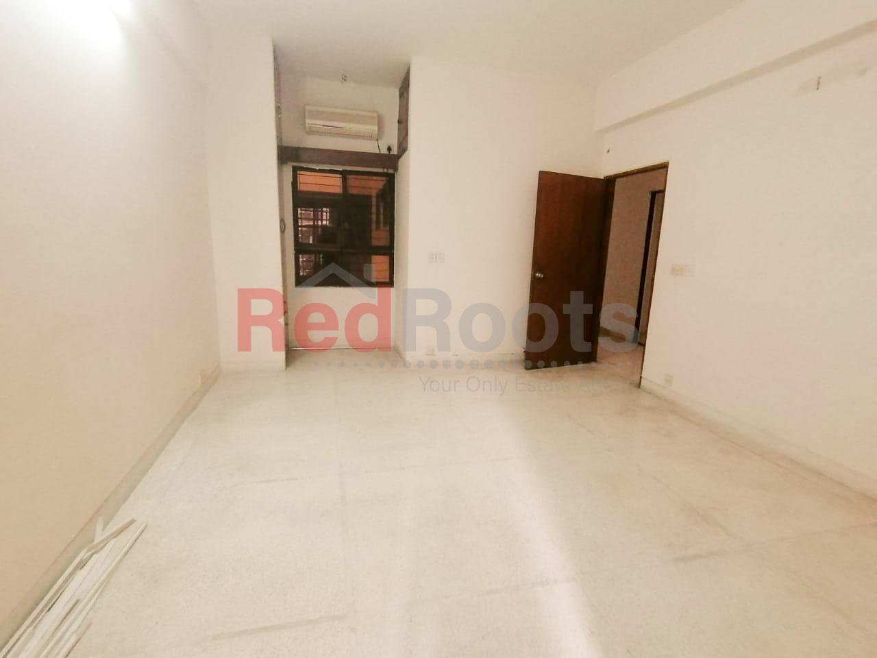 Visit this 3000 sq ft apartment in Baridhara Diplomatic Zone Red Roots
