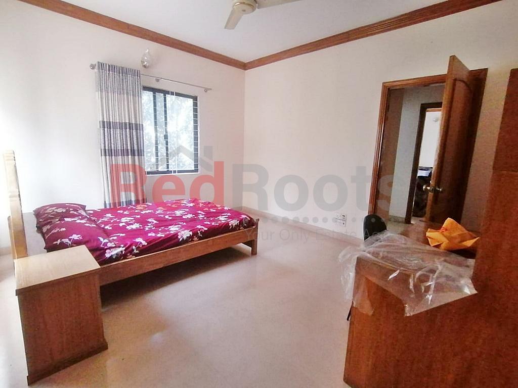 A Well Furnished Flat Of 3000 Sq Ft. In Baridhara Diplomatic Zone Is
