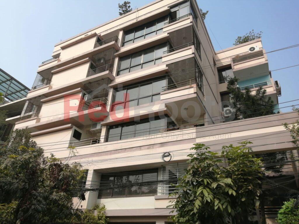 A semifurnished 3000 sq ft. apartment for rent in Baridhara Diplomatic