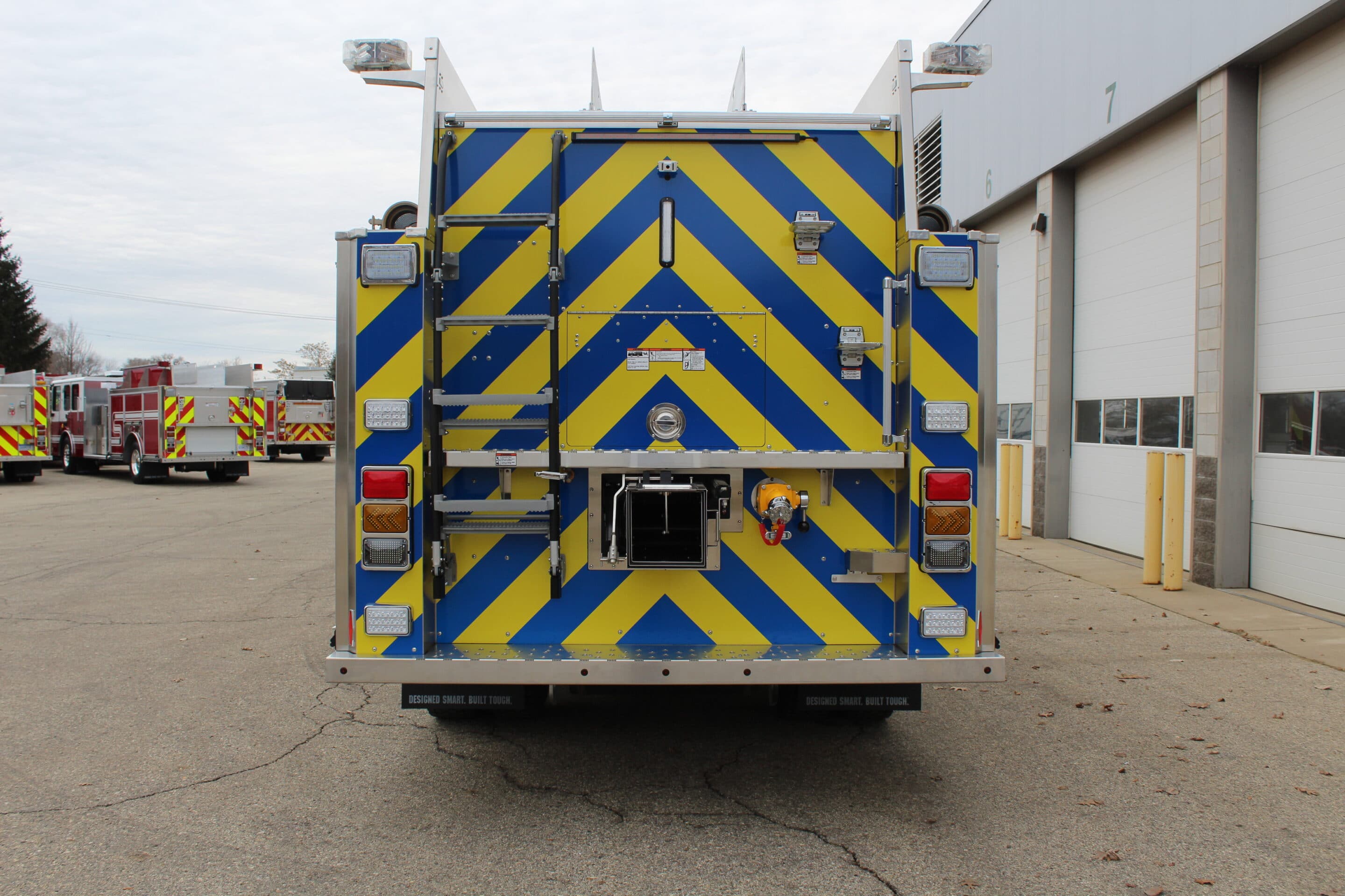 Bluefield Fire Department HME Custom PumperTanker RedStorm Fire