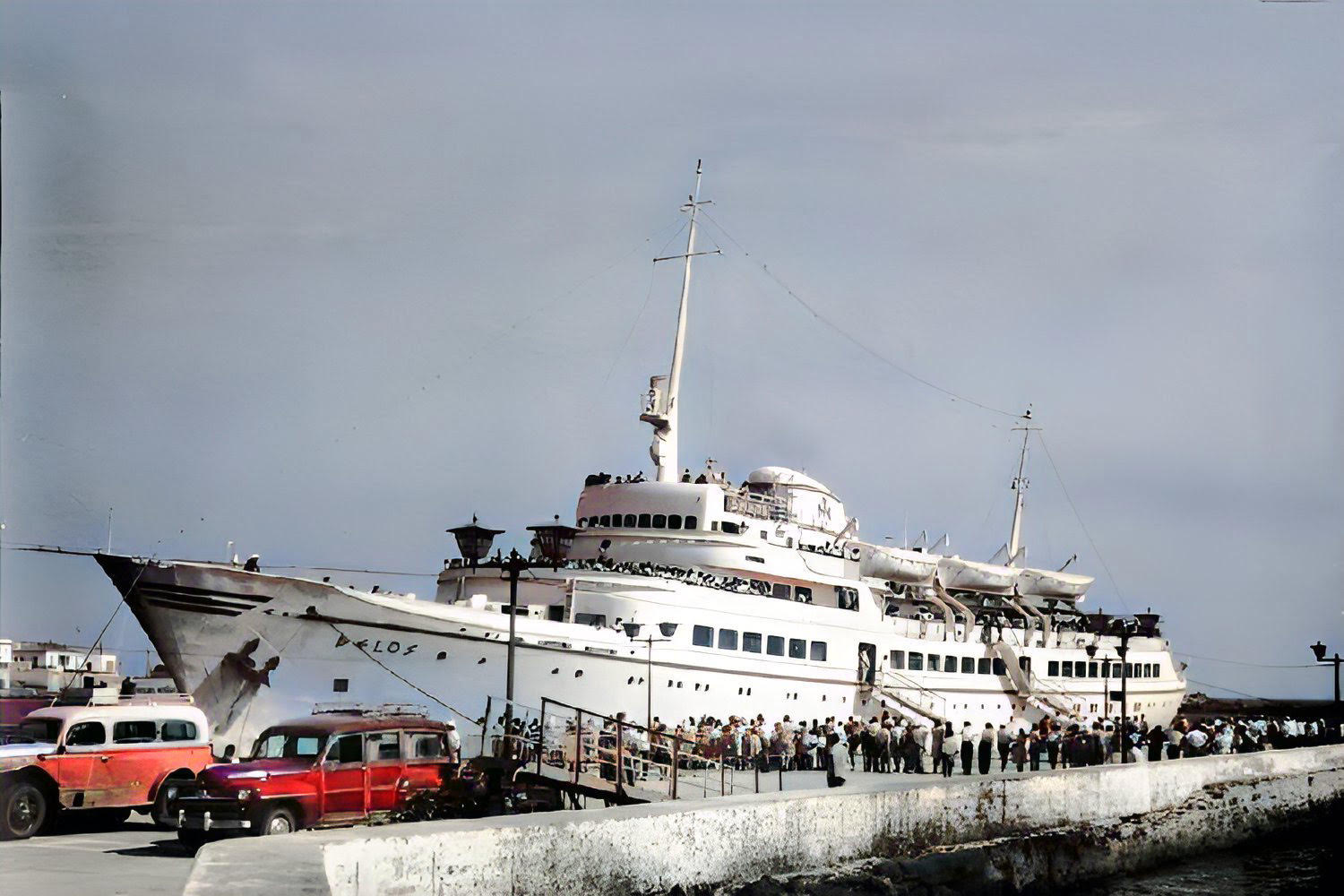 Episode 91 The Aurora Restoration Project + Tips for Wallpapering