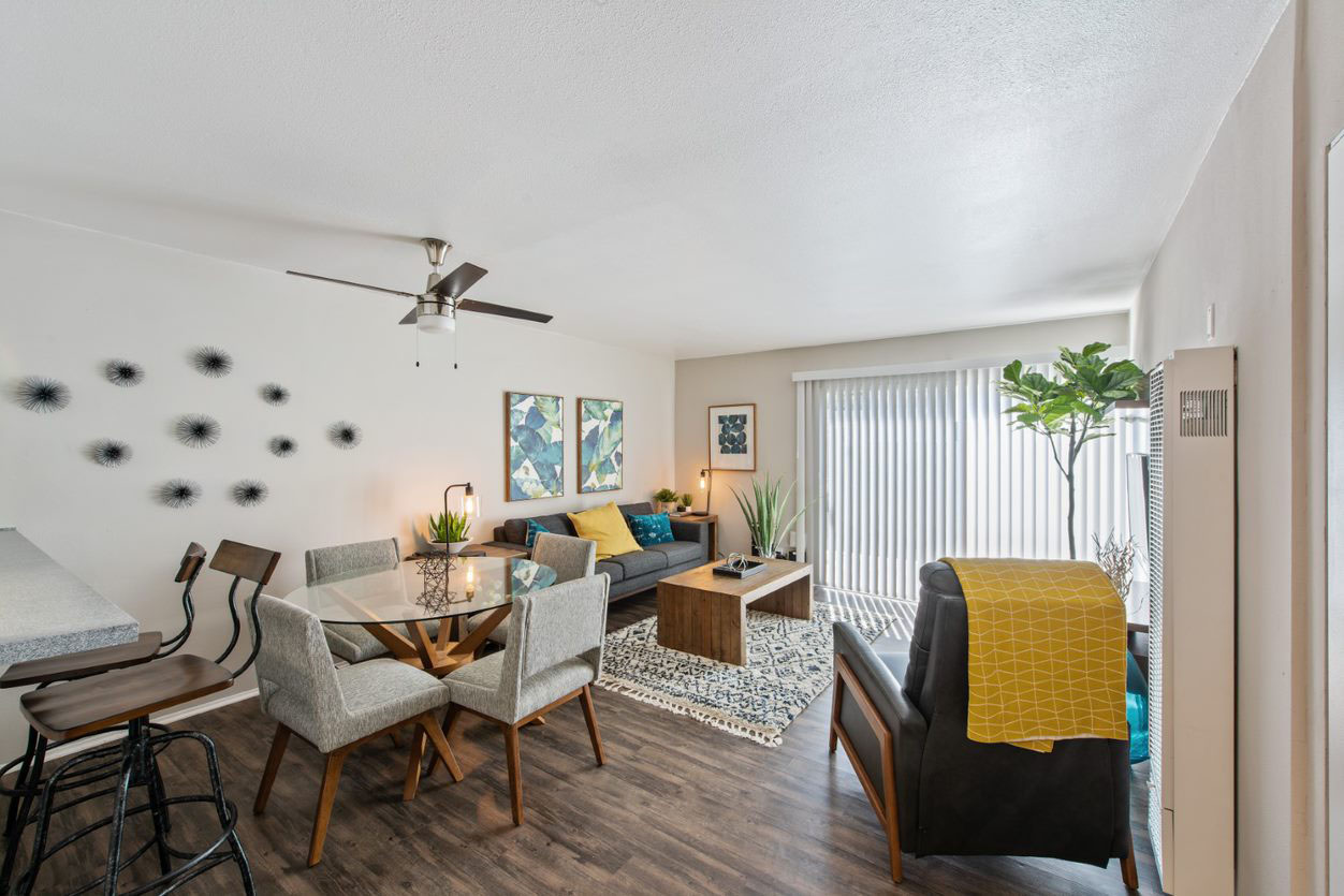 Redwood Construction MultiUnit & Hospitality Construction, Irvine, CA