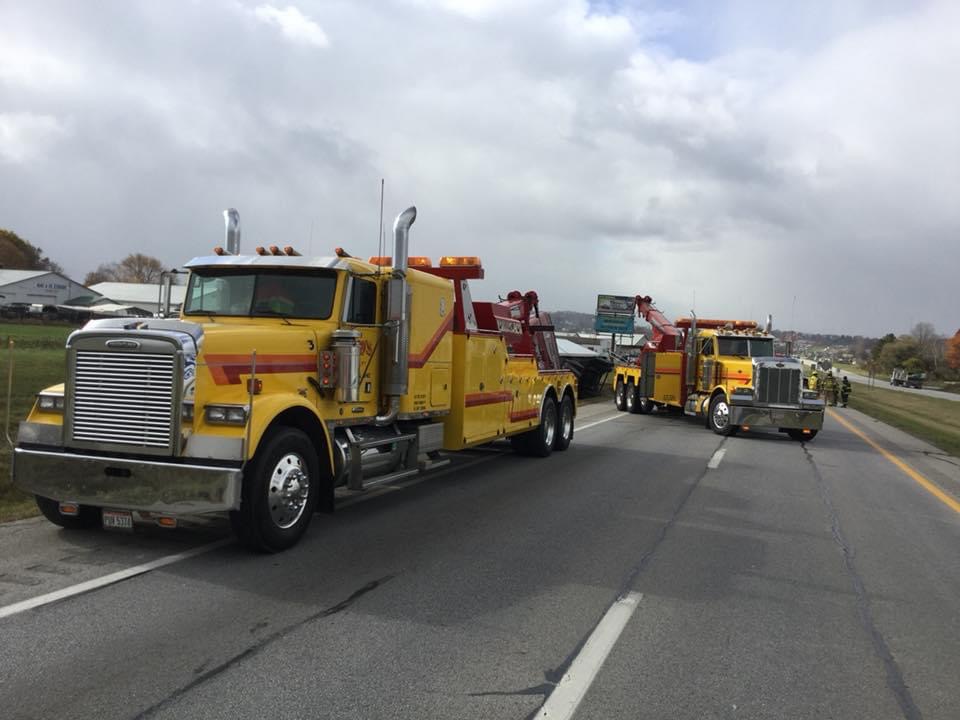 Services Reed's Towing