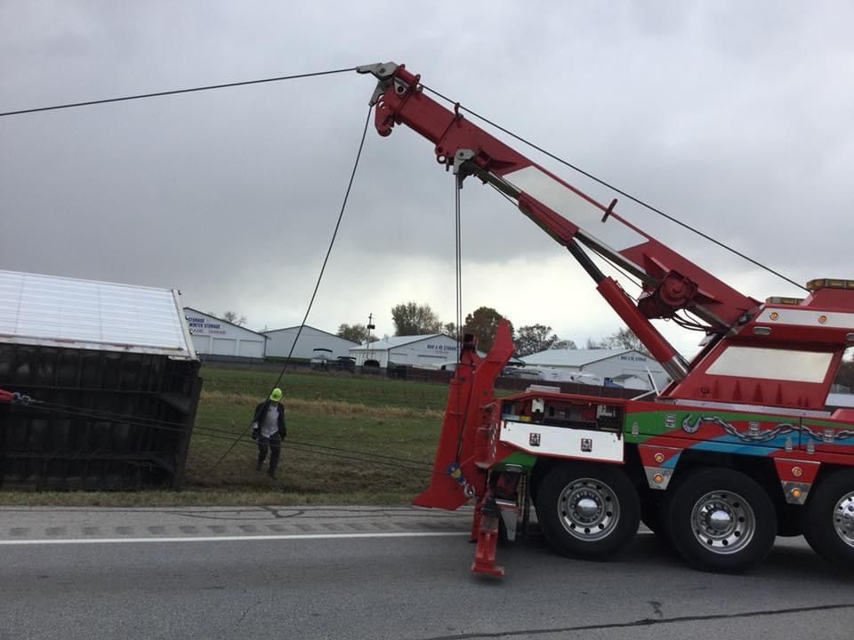 Services Reed's Towing