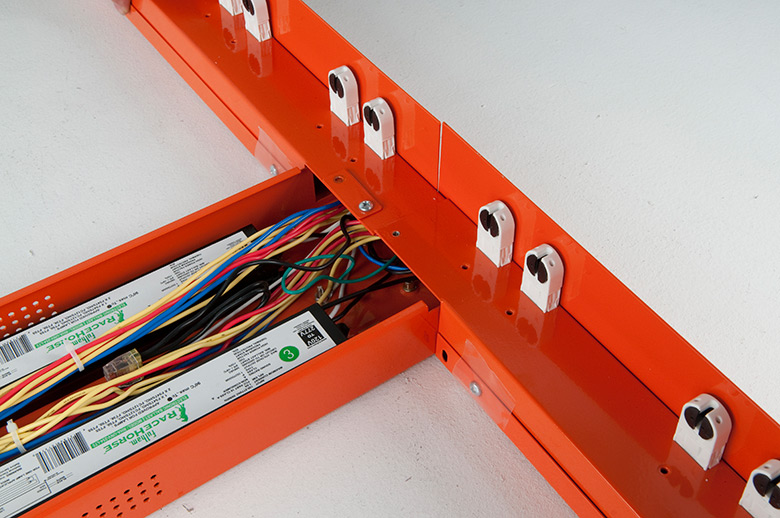 Badboy T5 lighting system from Quantum Horticulture is an economical