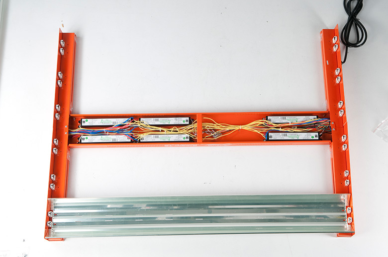 Badboy T5 lighting system from Quantum Horticulture is an economical