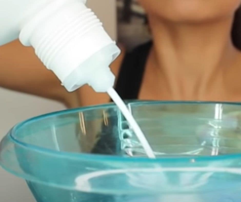 How to lighten hair with developer and shampoo