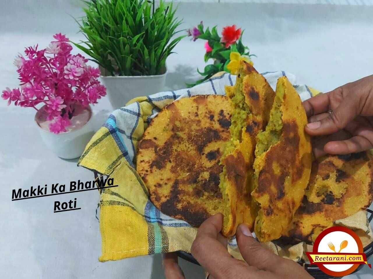 Makki Ka Bharwa Roti Recipe Stuffed Cornflour Roti भरवा मक्की रोटी