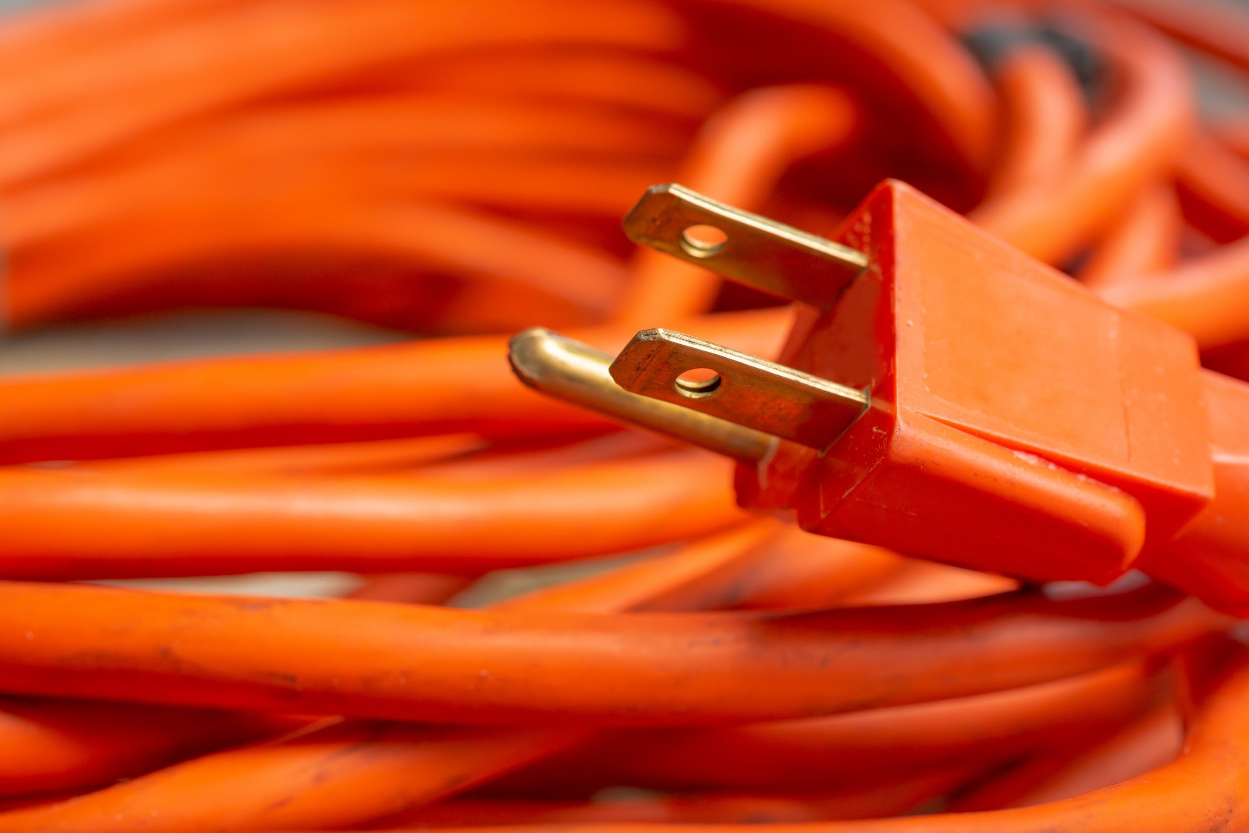 The Foolproof Way To Keep Extension Cords From Tangling Reets Drying