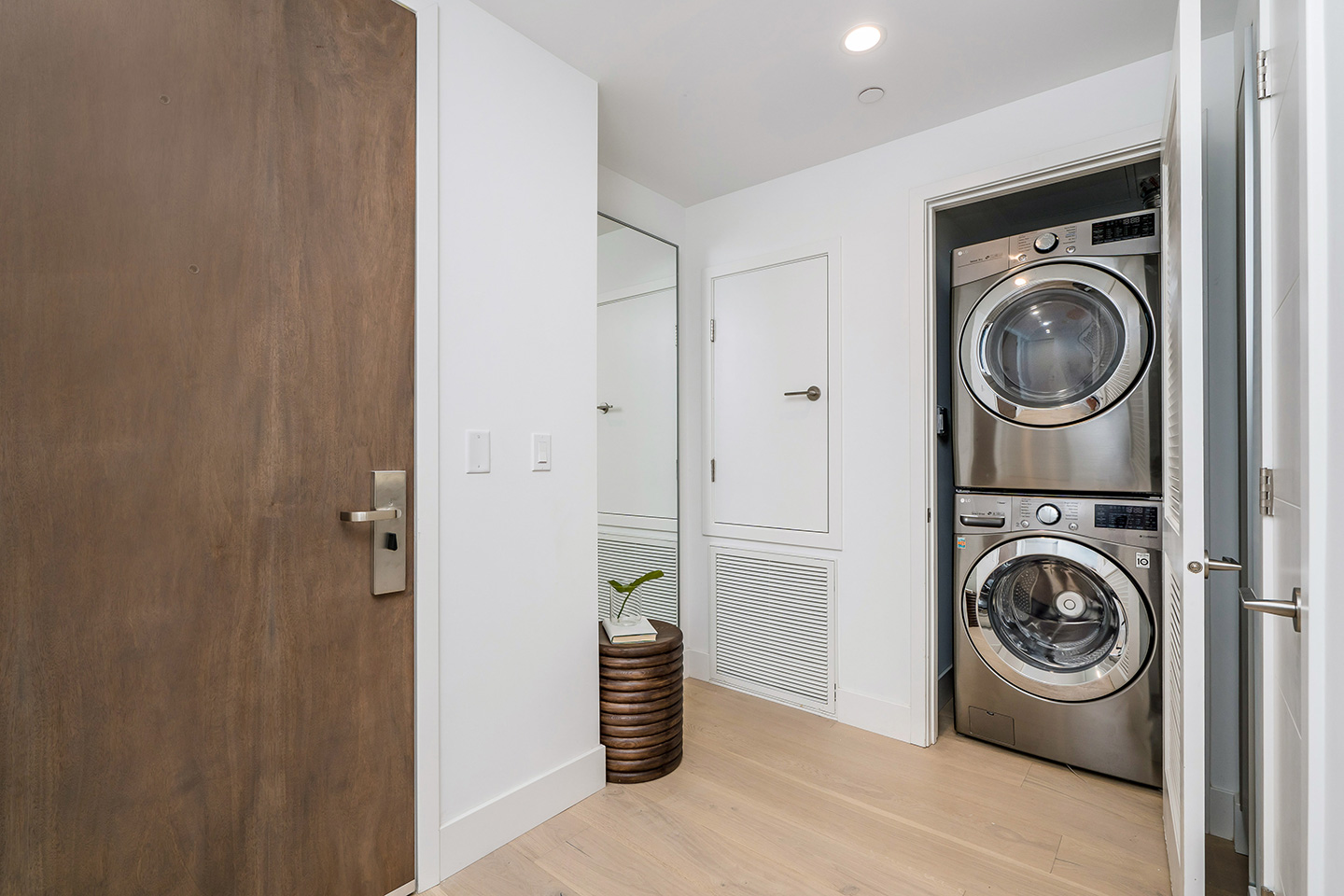 Gallery Reeves Place