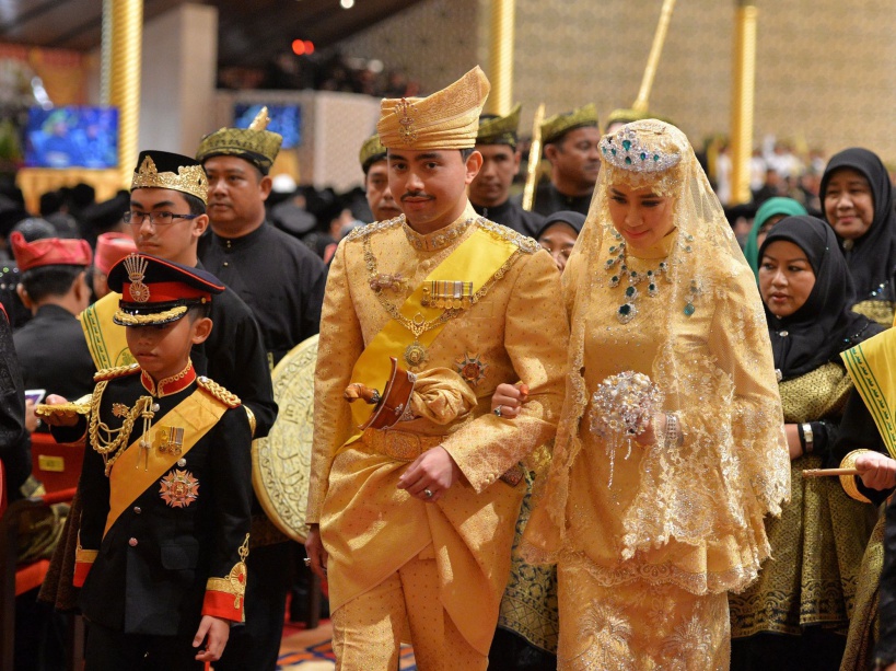 PHOTOS. Débauche d'or et de diamants au mariage du prince de Brunei