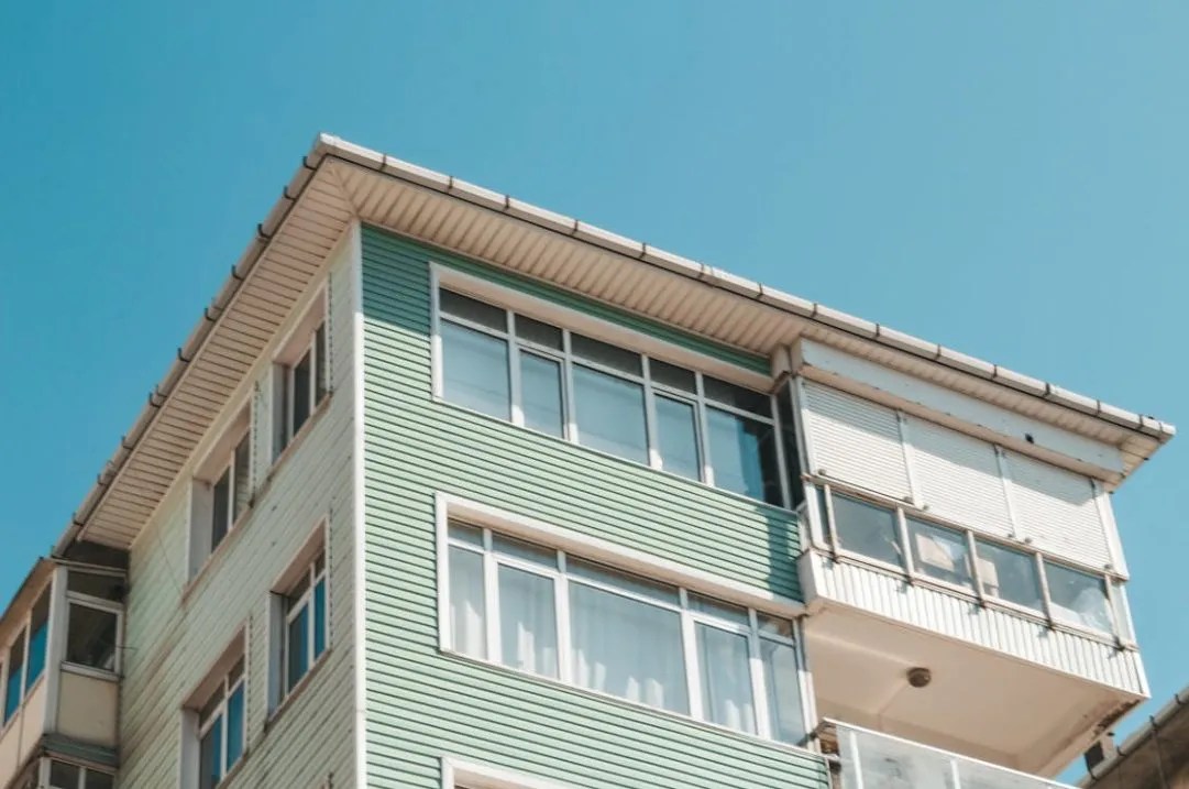 How to Clean Vinyl Siding without Scrubbing Reflection of Perfection