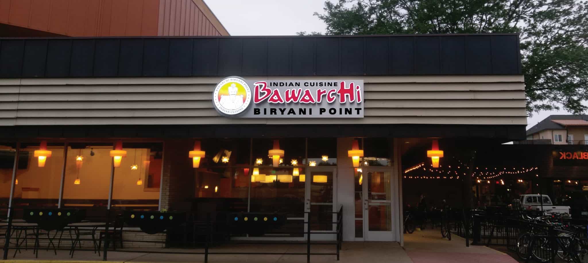 Exterior Building, Outdoor Business Signs & Lighted Outdoor Signs