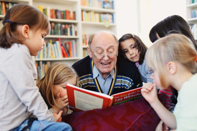 Five Practical Ways to Connect Generations In Your Church LaptrinhX