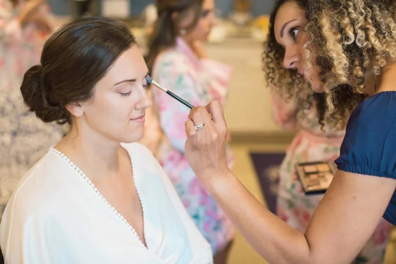 7 Famous Makeup Artists in Chicago That Can Make You Look Awesome