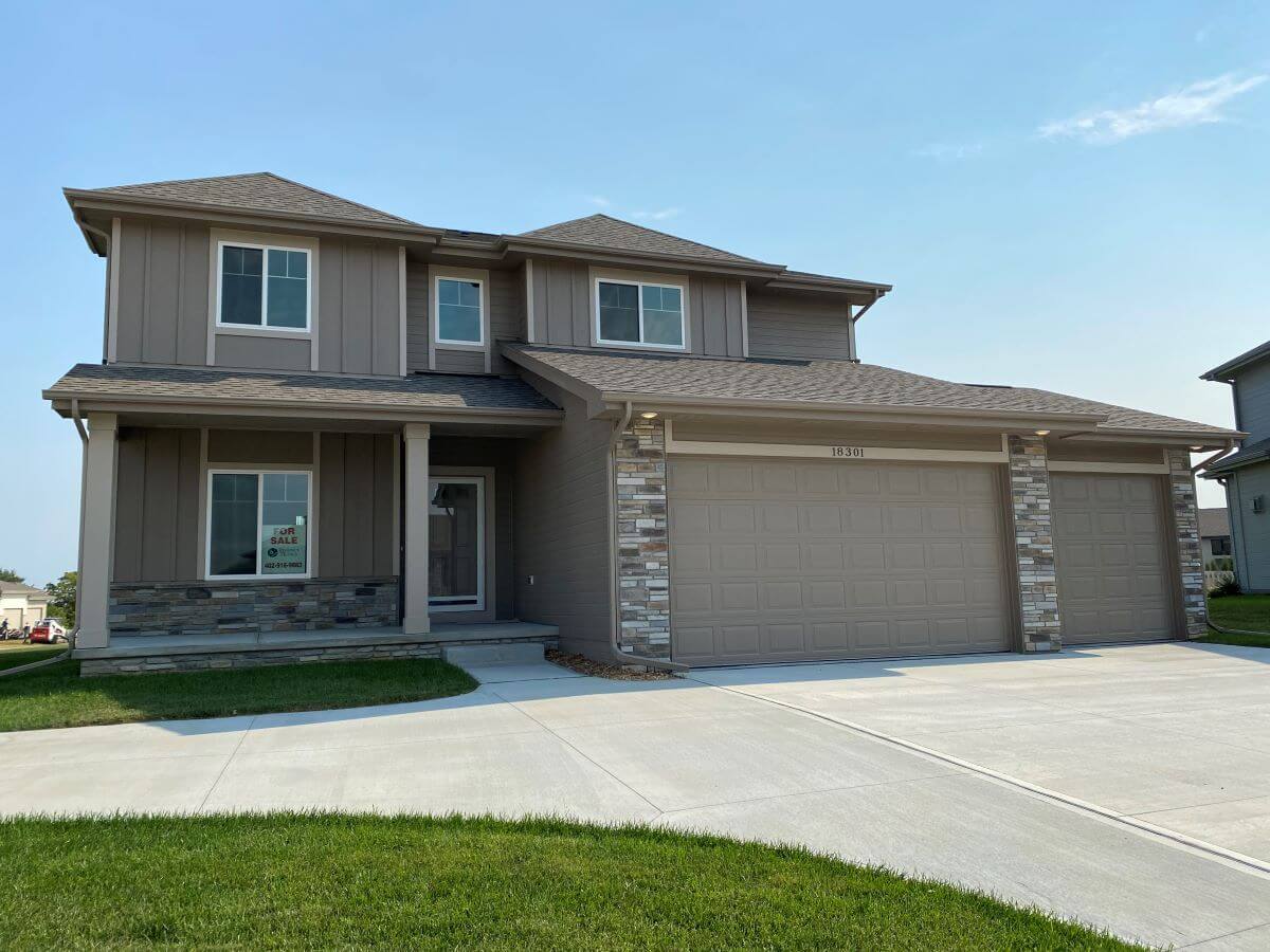 Meridian 2600 Regency Homes