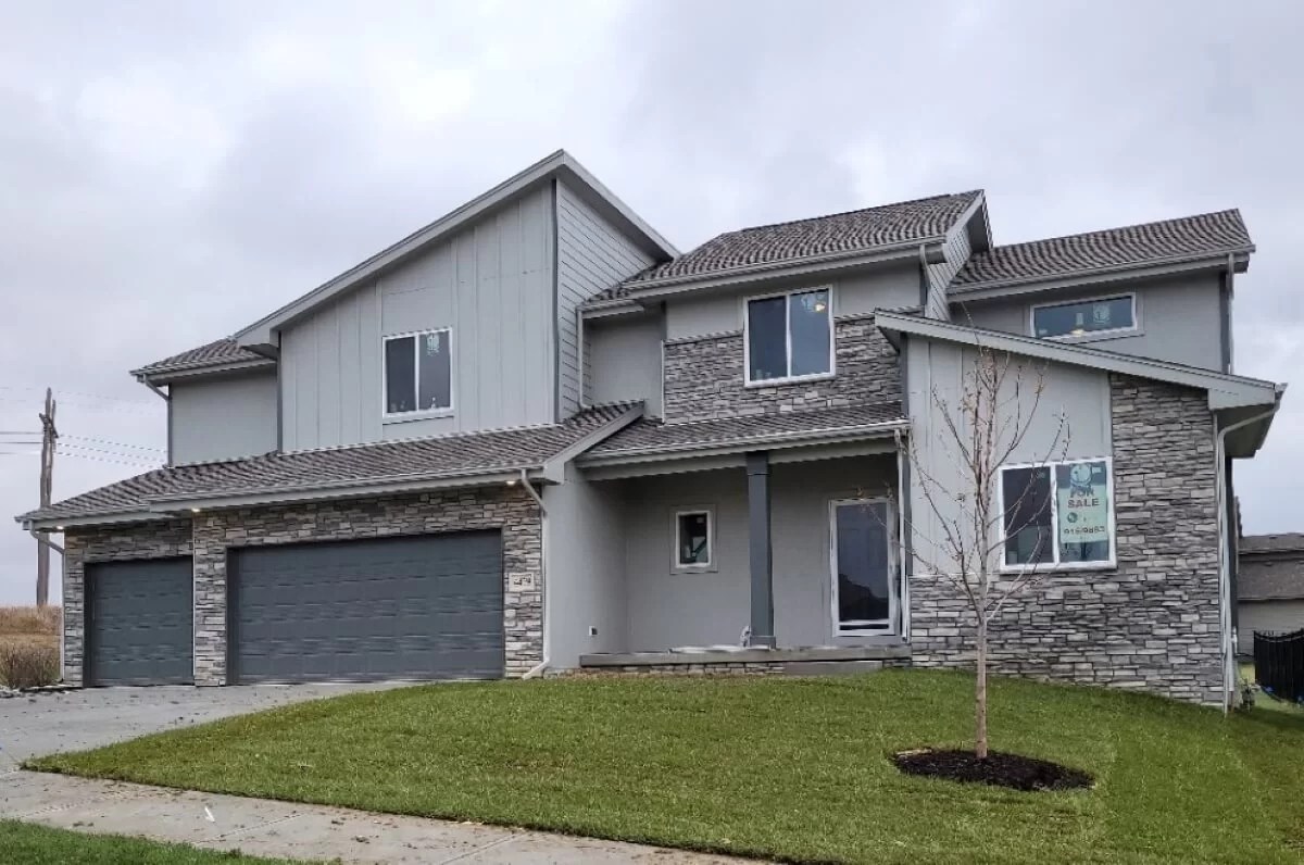 See Available Homes in the Omaha Area Regency Homes