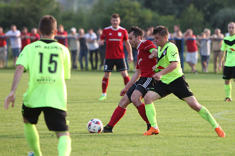 Četvrta nogometna liga uvjerljive pobjede vodećih Polet, Bednja i