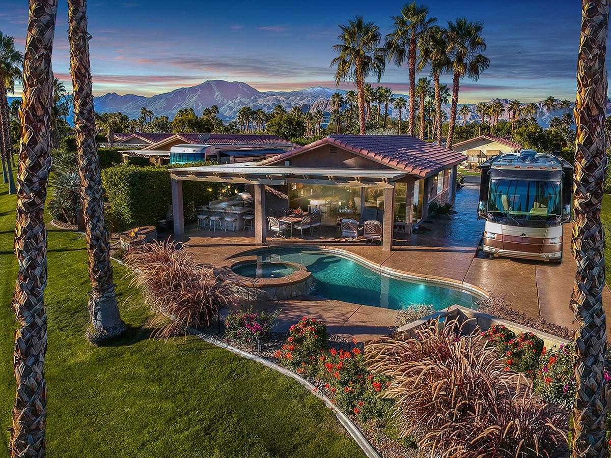 Pull Up To My Oasis A luxury motorcoach resort in California's