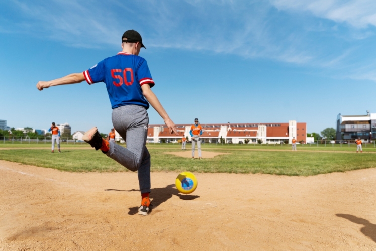 Reglas del Kickball Cómo jugar al kickball