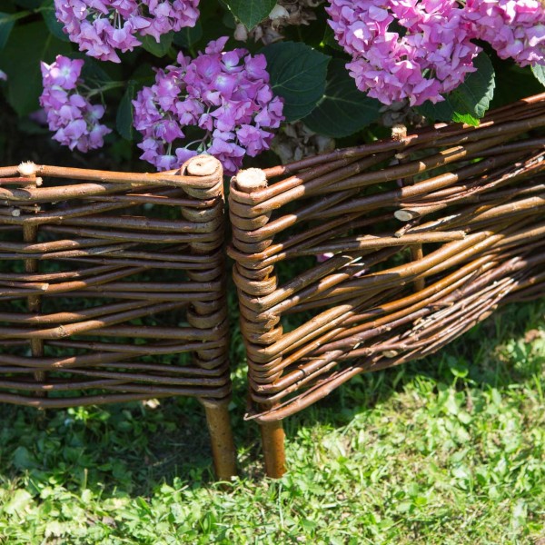 Willow border edging
