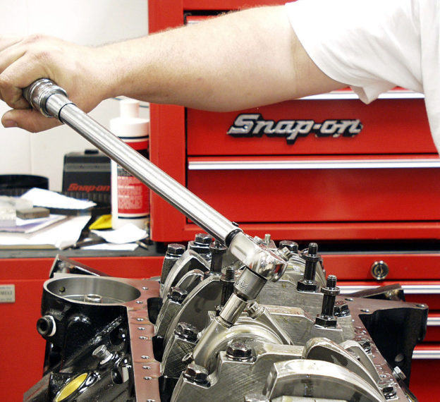 Torquing rod bolts Reher Morrison Racing Engines