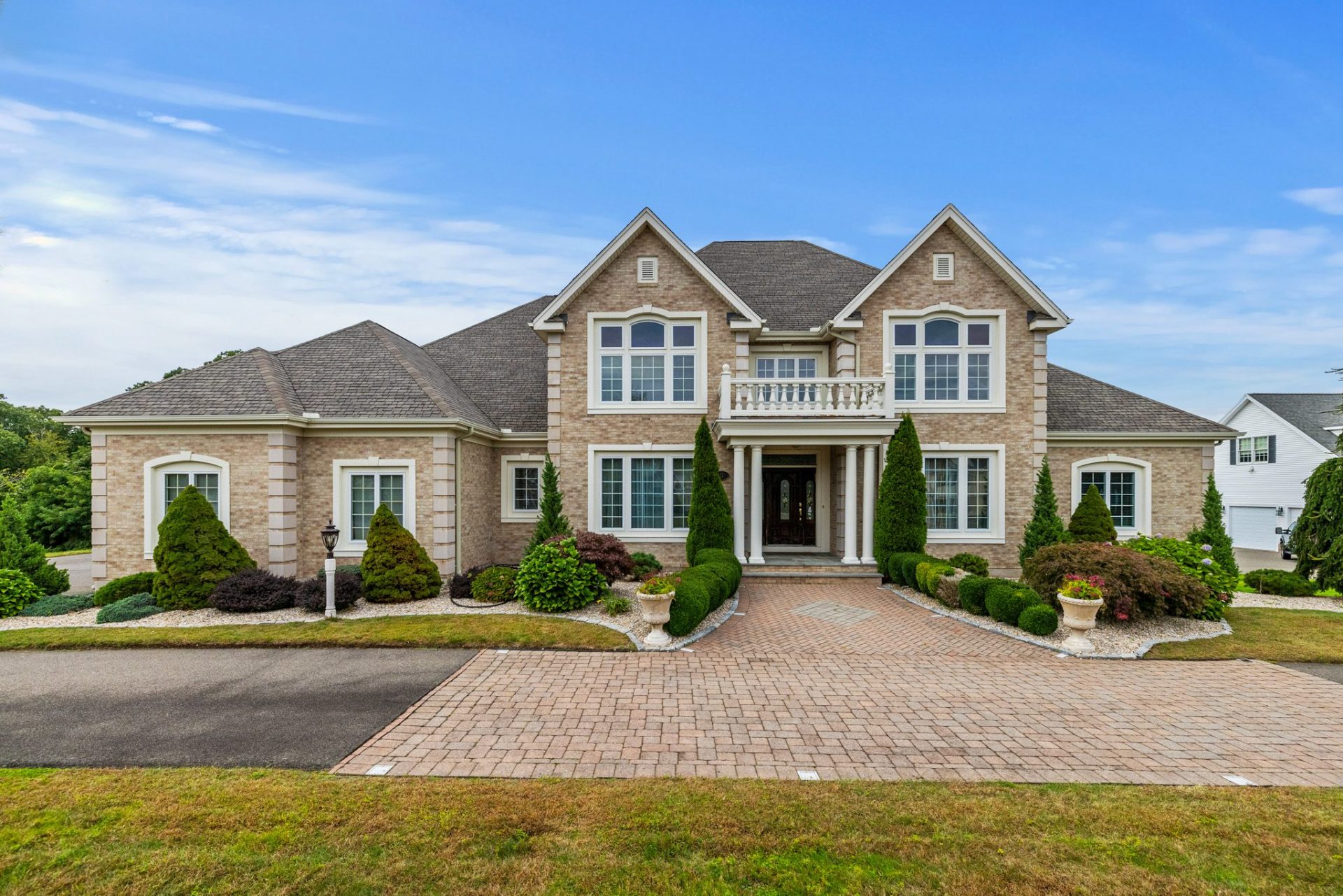 FOR SALE 79 Hunters Ridge, Rocky Hill CT 06067 JUST 799,000! Reid Real Estate Group