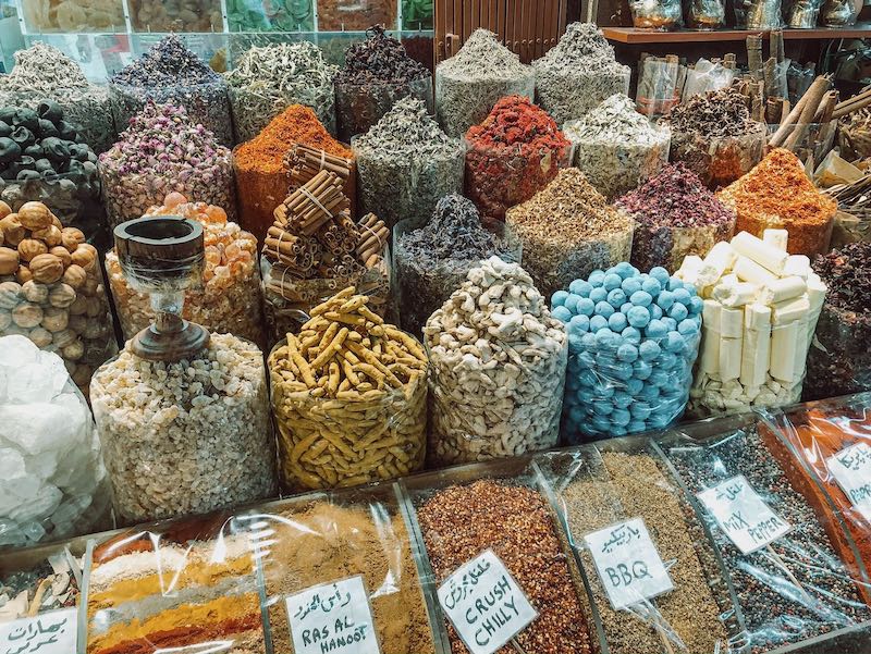 Dubai Altstadt Top 10 Sehenswürdigkeiten für einen märchenhaften Tag!