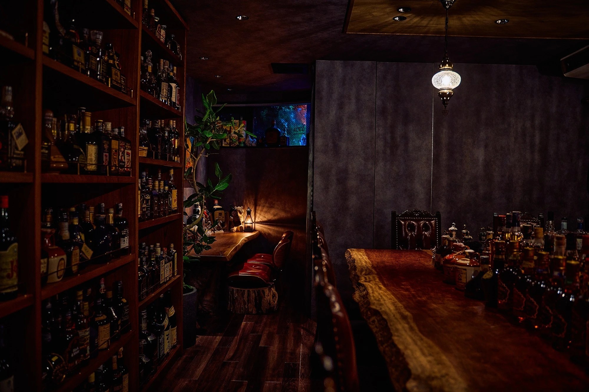 隠れ家のような雰囲気 東京都西麻布のバーならBar The ReithBlend