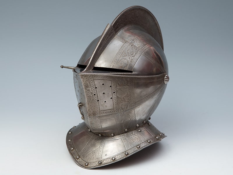 Visored helmet Reitz