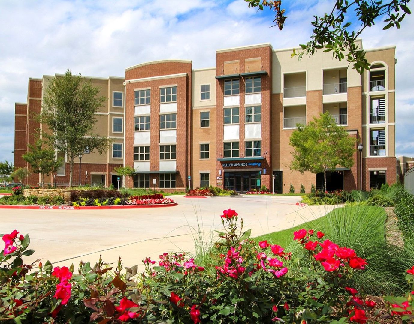 Cantor Fitzgerald closes on 304unit apartment complex in Carrollton