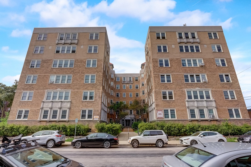 CBRE brokers sale of 11property multifamily portfolio in Milwaukee