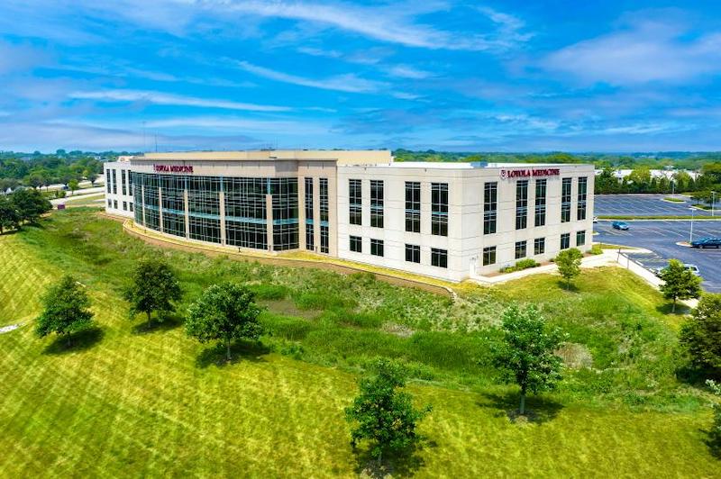 Loyola Medicine Burr Ridge outpatient medical center trades for 59.95 million in suburban