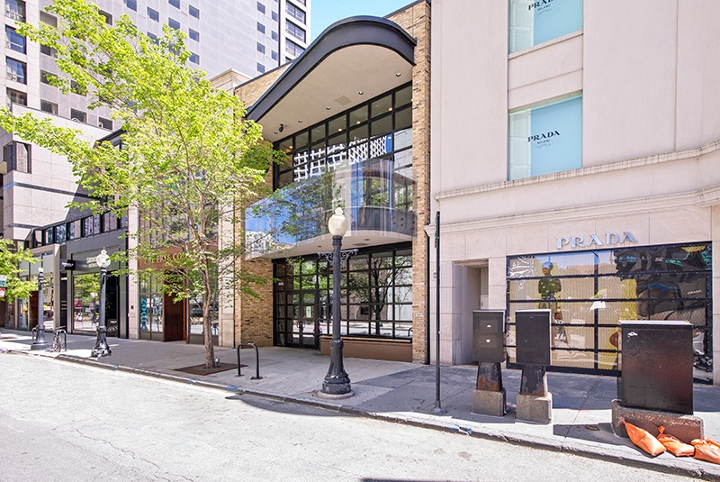 MidAmerica Real Estate Corporation brokers sale of urban retail