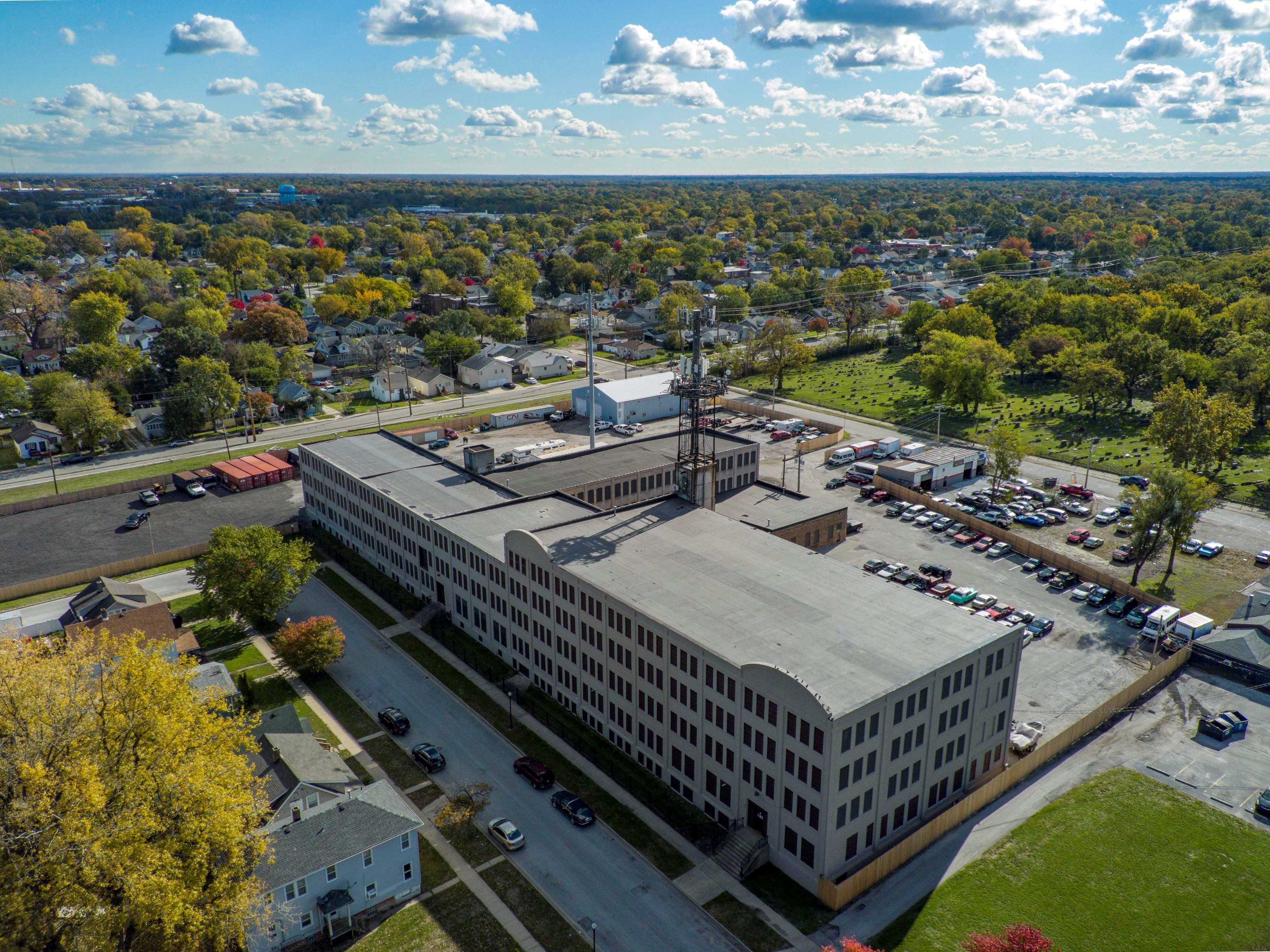 Marcus & Millichap sells 68,277squarefoot selfstorage facility in