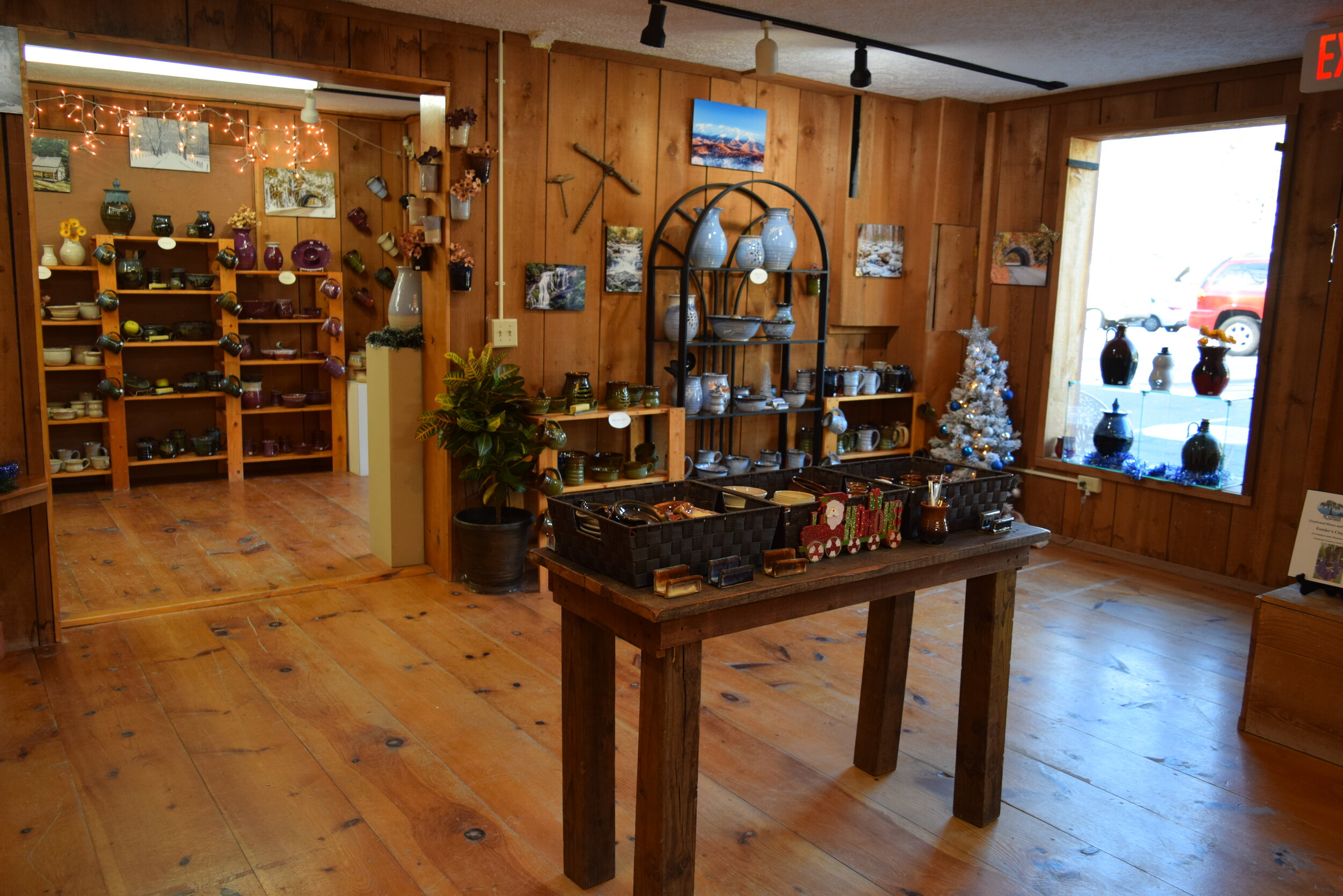 Fowler's Clay Works Relax Gatlinburg