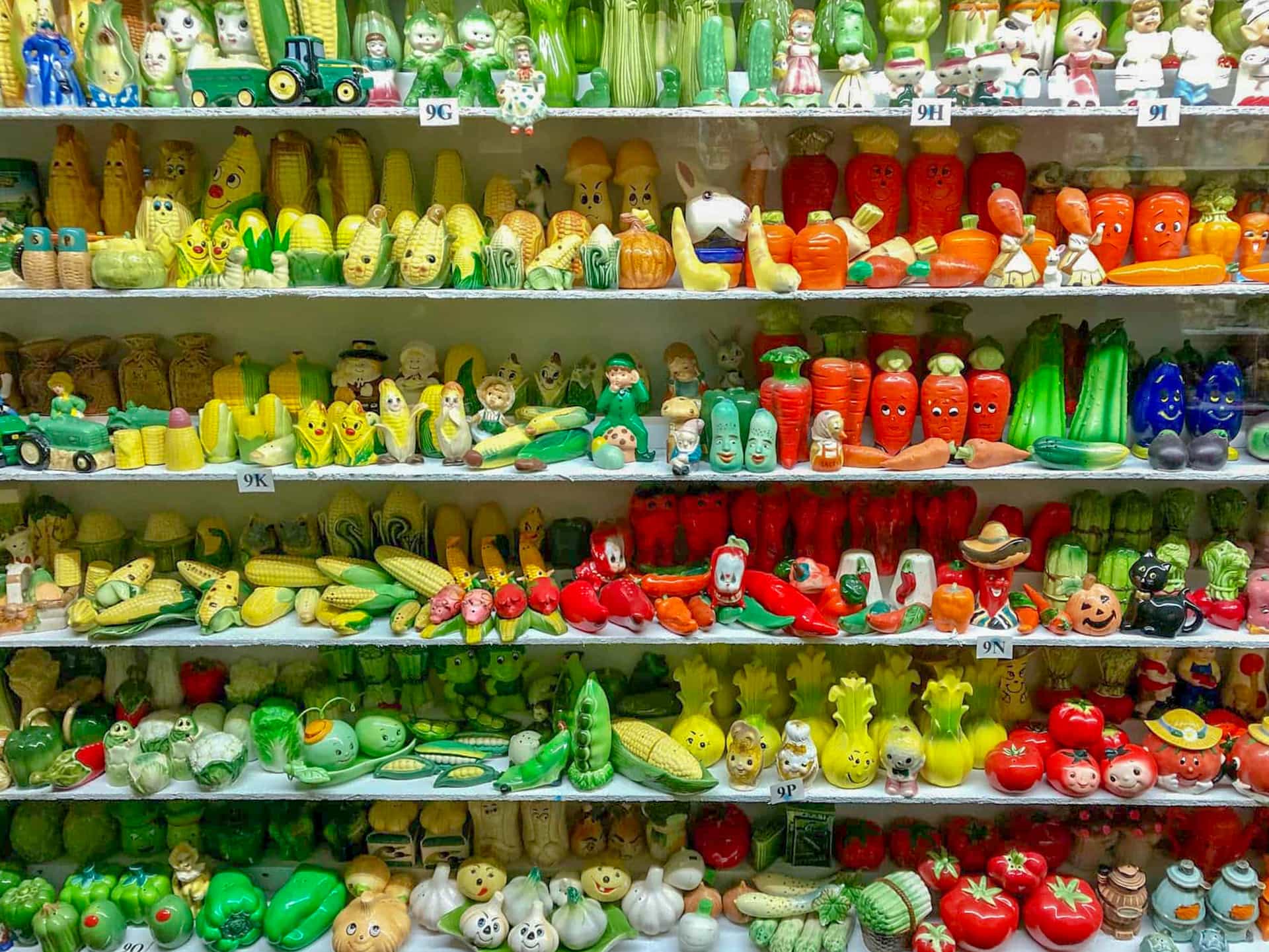 Salt & Pepper Shaker Museum Relax Gatlinburg