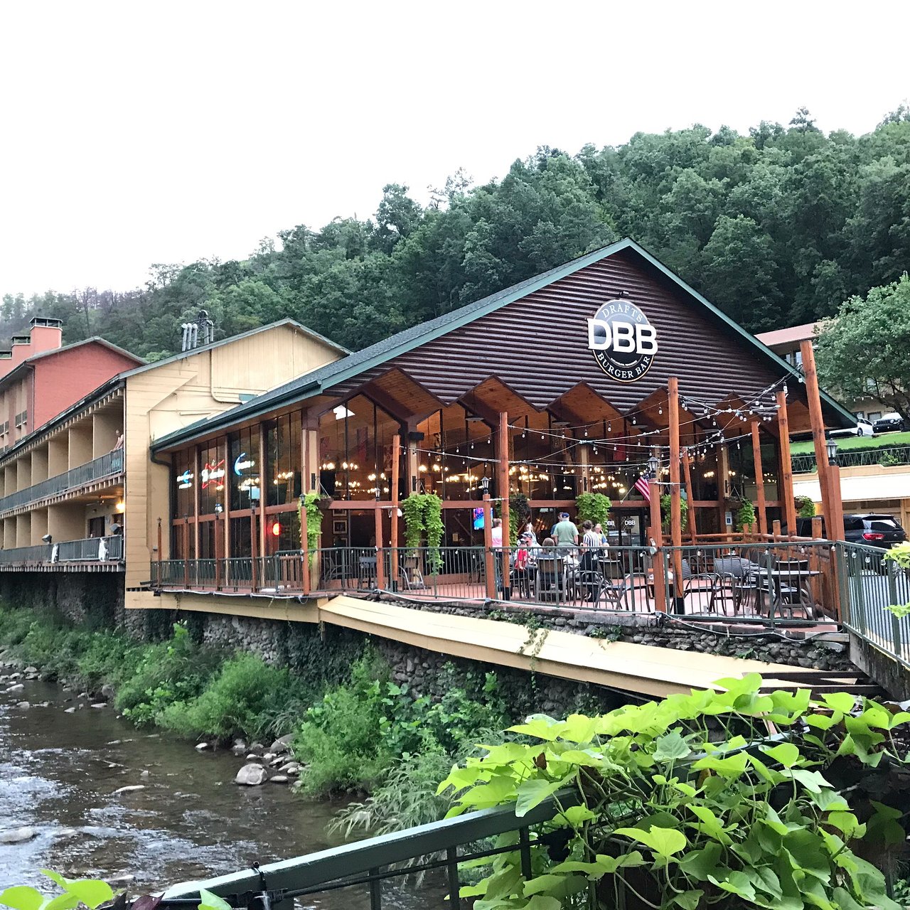 Drafts Burger Bar Relax Gatlinburg