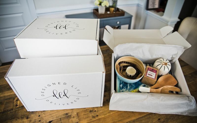 20 Best Home Decor Subscription Boxes (2022) Relaxing Decor