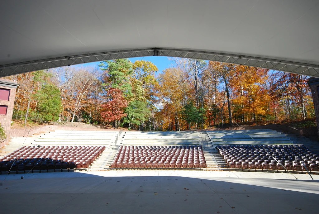 Martha Wren Briggs Amphitheatre at Lake Matoaka Relax Williamsburg