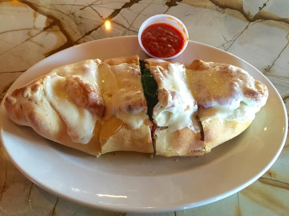 Paul's Deli & Restaurant Relax Williamsburg