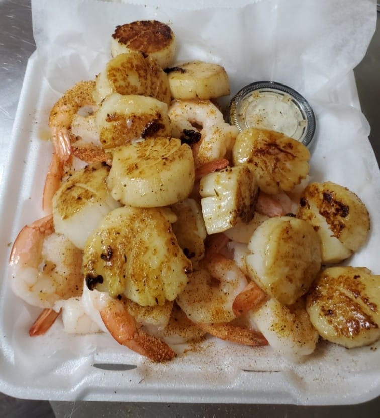 Uncle Russ' Dockside Seafood Market Relax Williamsburg