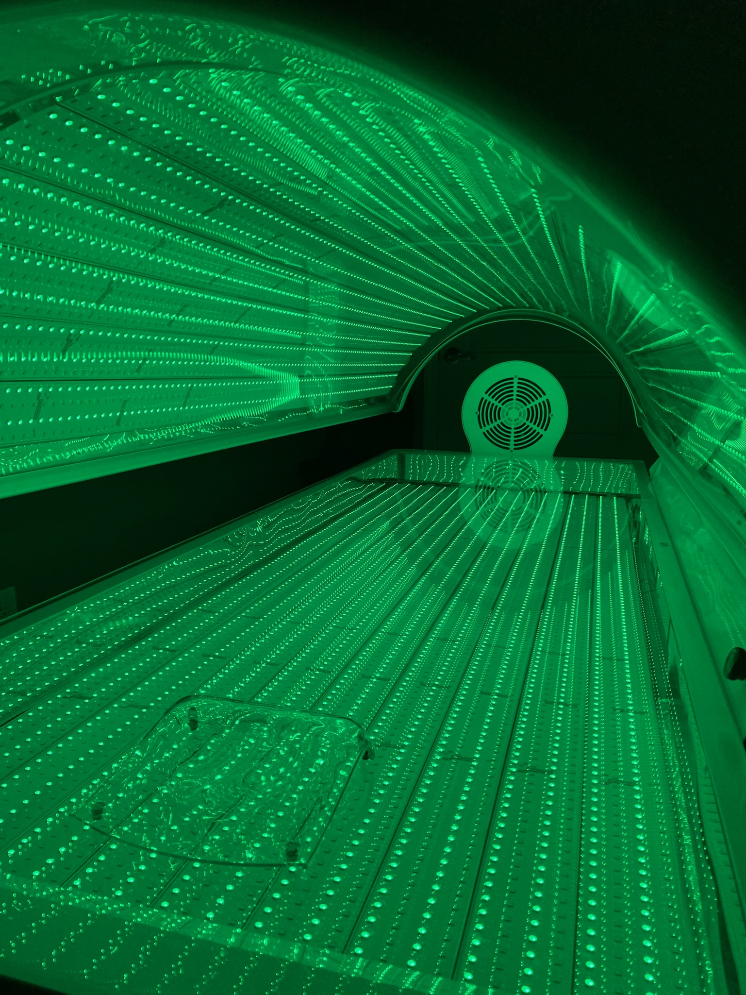 Red Light Therapy Root Salon + Spa