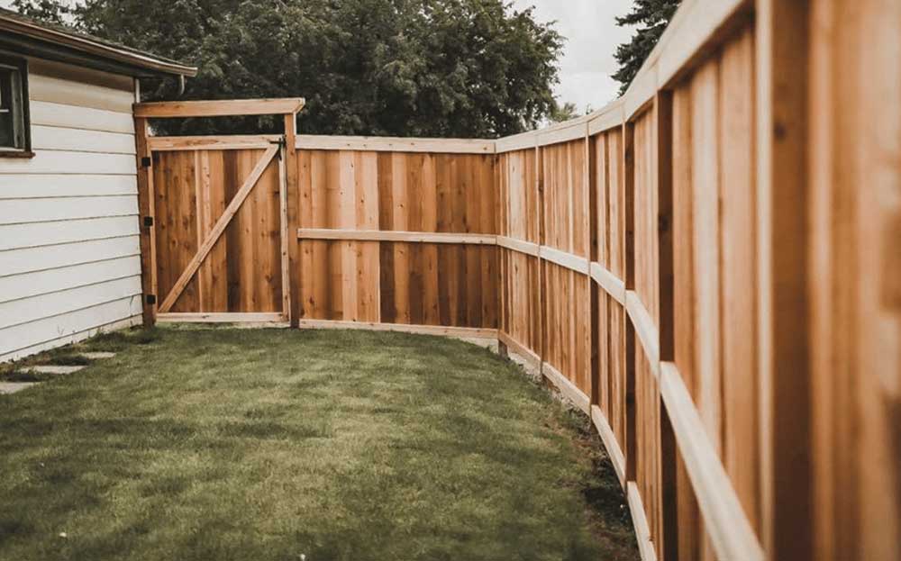Fence Builders Calgary Calgary Fencing Reliabuilt Fence