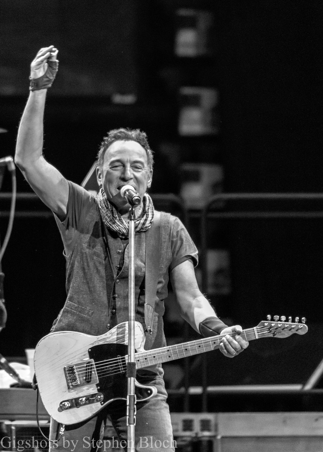 Bruce Springsteen at Milwaukee’s BMO Harris Bradley Center (A Gallery)