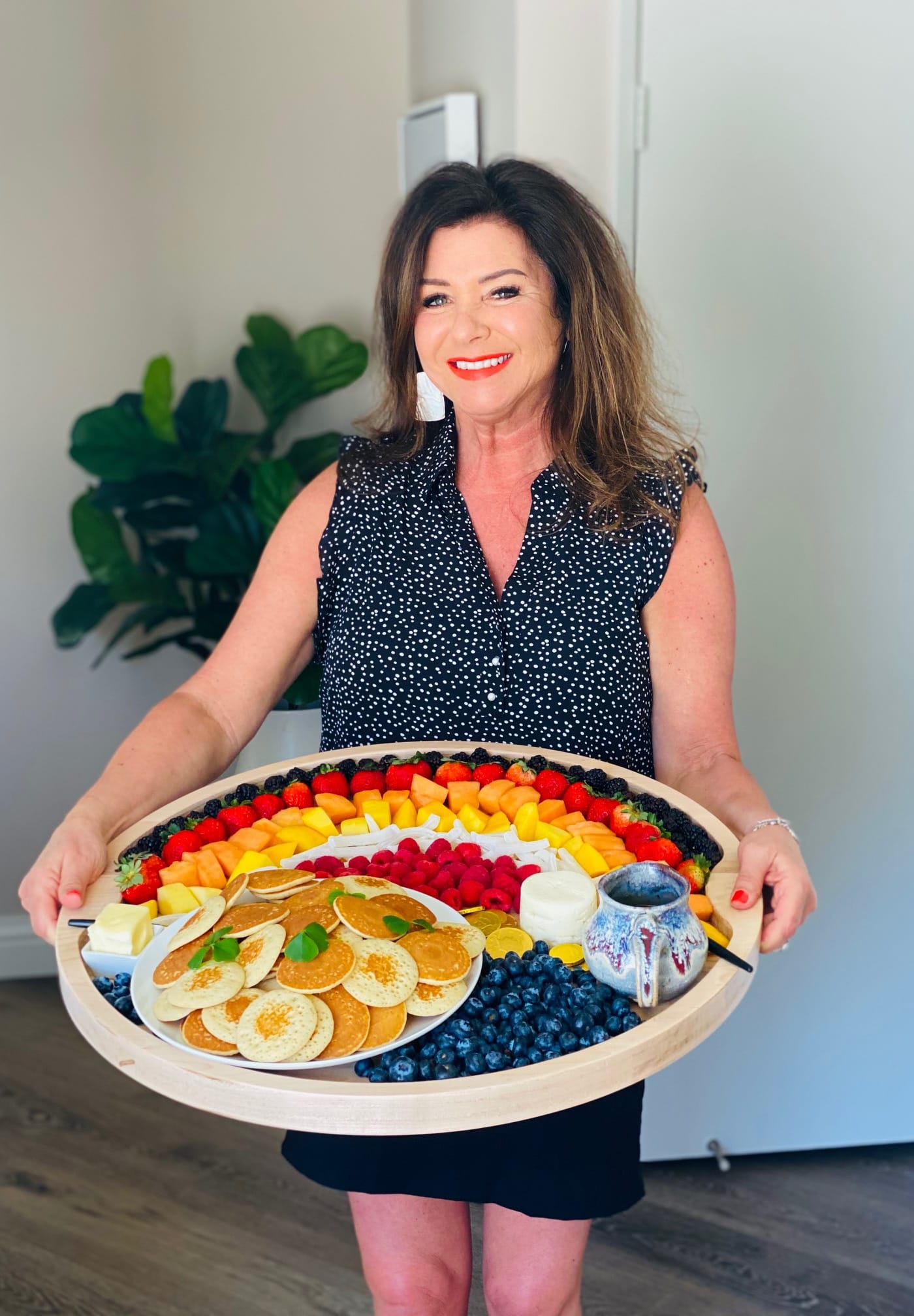 Easy Rainbow Breakfast Board Image