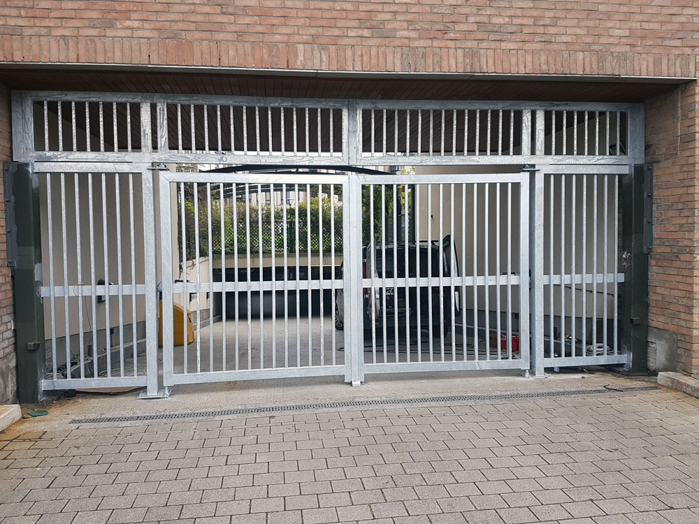 Commercial Electric Gates in Ireland REM LTD