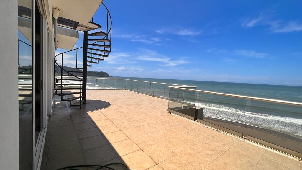Breakwater Point 1502 Penthouse RE/MAX Jaco Beach