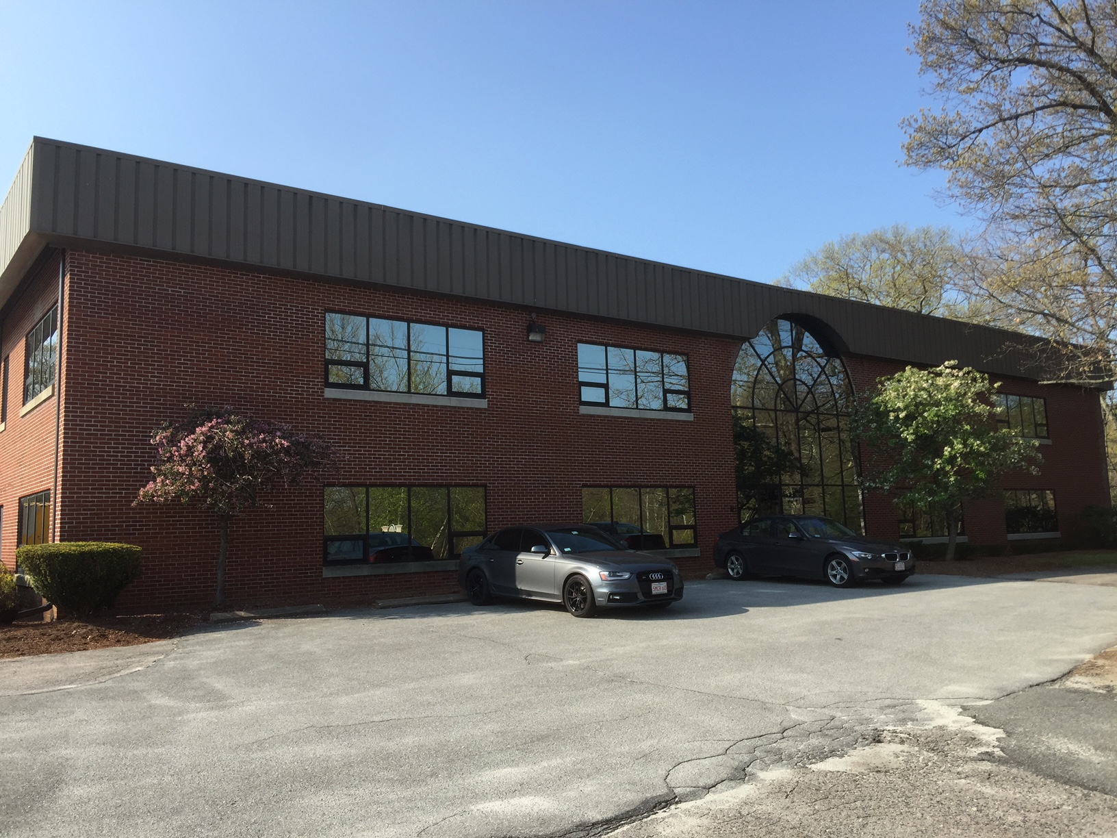 Outside Entry RE/MAX